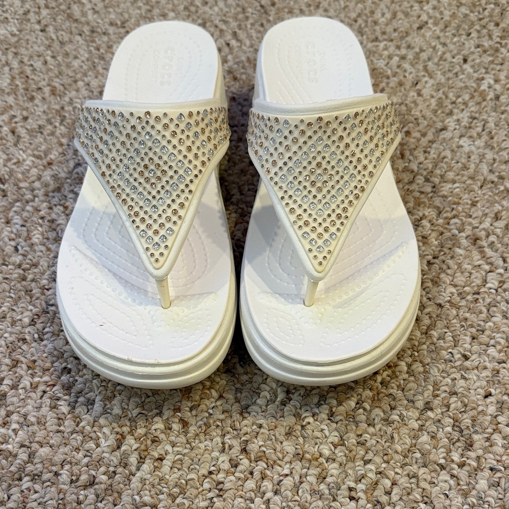 Crocs dual comport flip flops